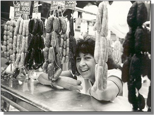 Wurstverkuferin / Woman Selling Sausages