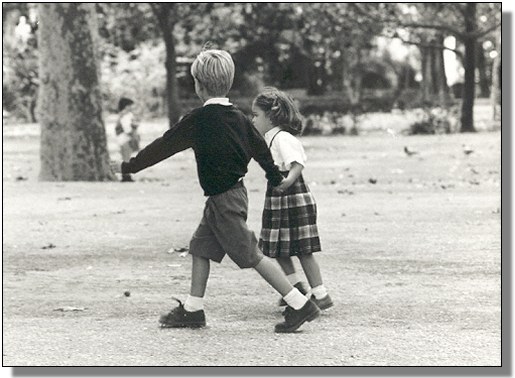 Brderlein und Schwesterlein / Brother with Small Sister